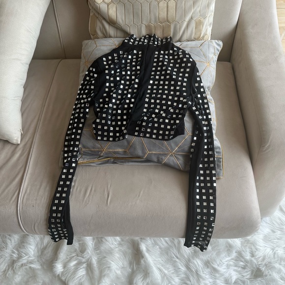 Mesh & Crystal crop top Size Small NWOT - Picture 7 of 9